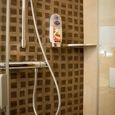 Gasthof-hotel Harth فندق 2*